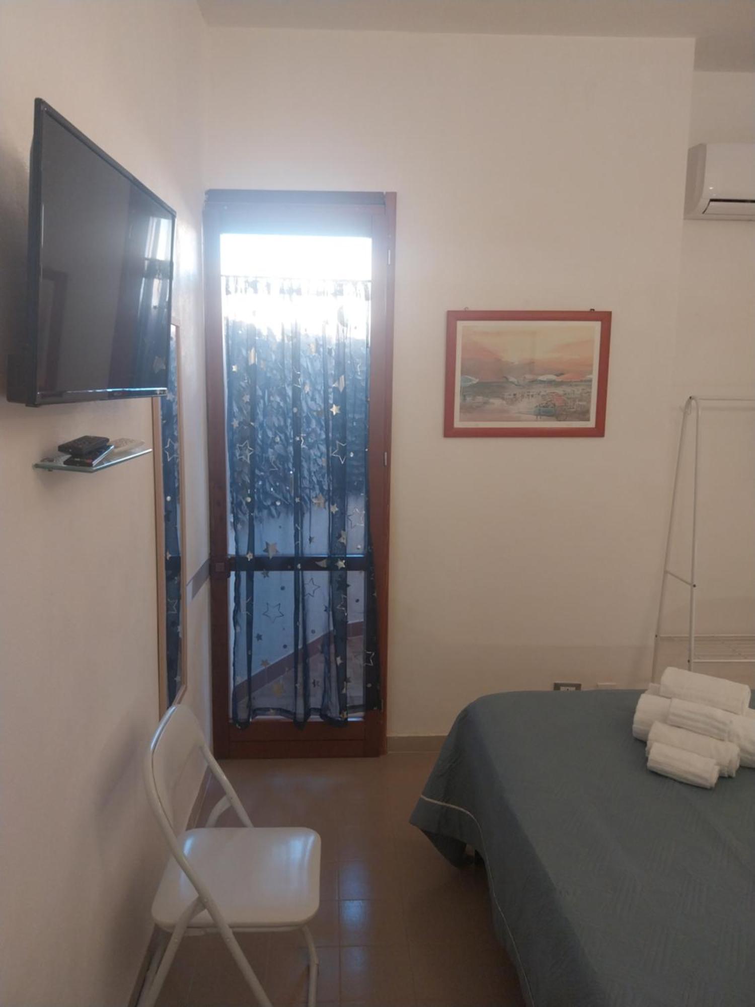 Le Rocce Holiday Rooms San Vito Lo Capo Exteriör bild